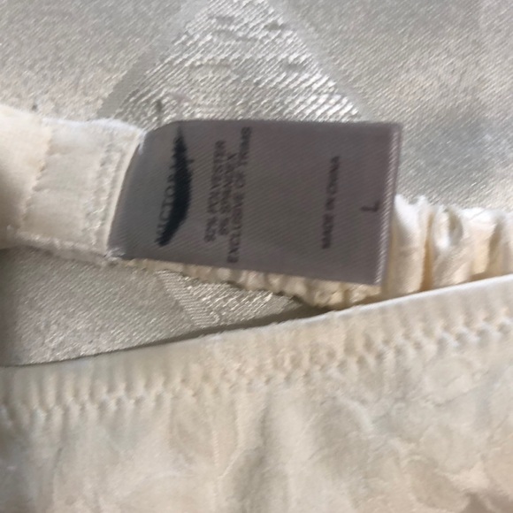 COPY - COPY - Victoria’s Secret Garter Belt - Picture 5 of 5